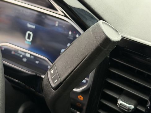 Certified 2022 Chevrolet Silverado 1500 LT image 22