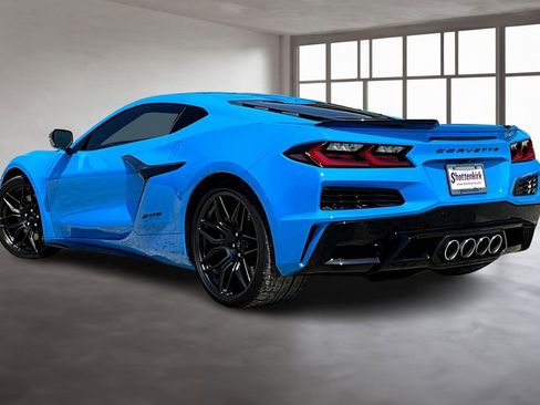 Used 2023 Chevrolet Corvette Z06 image 4