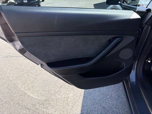 Used 2022 Tesla Model 3 Long Range AWD/4WD image 13