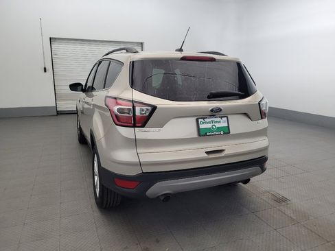Used 2017 Ford Escape SE w/ Equipment Group 201A AWD/4WD image 6