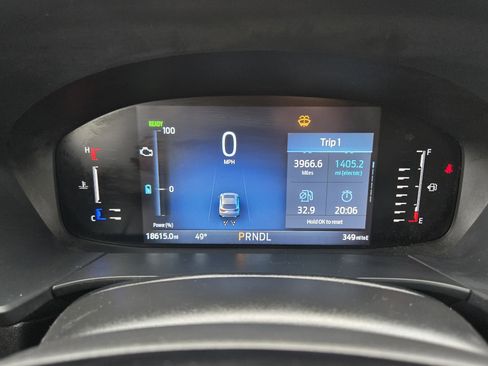 Used 2023 Ford Escape ST-Line Select image 11