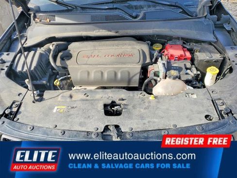 Used 2021 Jeep Compass Trailhawk AWD/4WD image 23