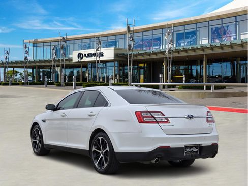 Used 2015 Ford Taurus SEL w/ Equipment Group 201A image 4