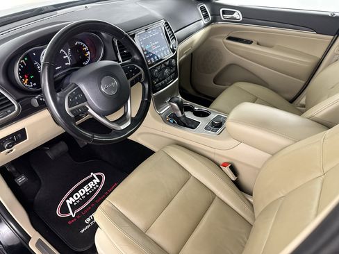 Used 2021 Jeep Grand Cherokee Limited AWD/4WD image 19