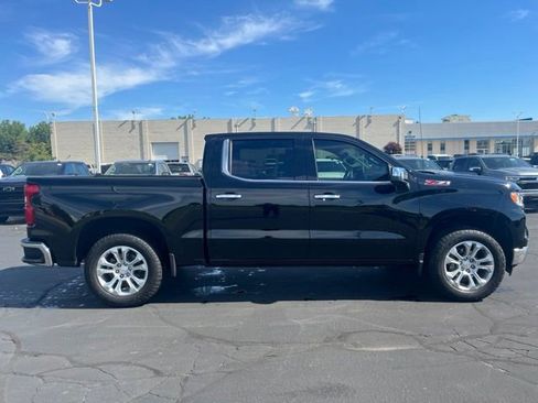 Used 2025 Chevrolet Silverado 1500 LTZ w/ LTZ Premium Package AWD/4WD image 5