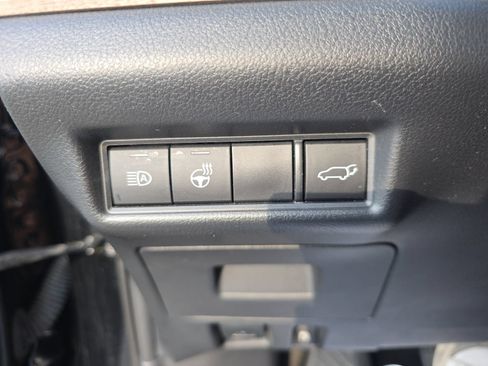 Used 2024 Toyota Grand Highlander AWD image 27