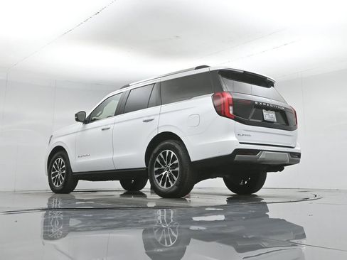 Used 2025 Ford Expedition Platinum AWD/4WD image 50