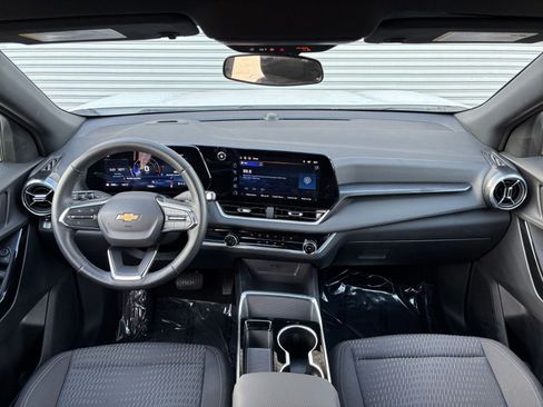 Used 2025 Chevrolet Equinox LT image 33