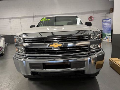 Used 2018 Chevrolet Silverado 2500 W/T w/ WT Fleet Convenience Package AWD/4WD image 9