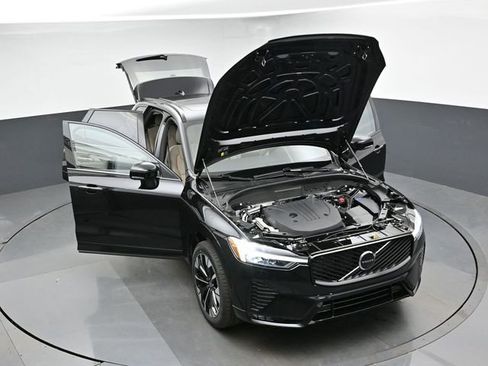 New 2026 Volvo XC60 B5 Plus w/ Protection Package Premier AWD/4WD image 51