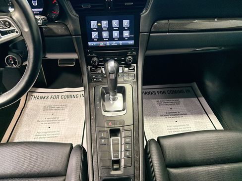 Used 2019 Porsche 911 4S image 18