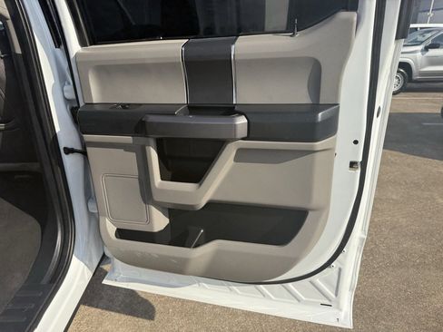 Used 2022 Ford F250 XLT image 40