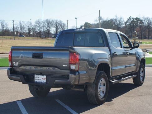 Used 2023 Toyota Tacoma SR image 17
