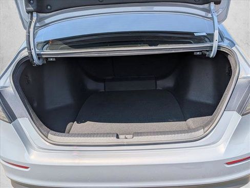 Used 2025 Honda Accord SE image 6