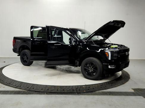 New 2025 Ford F150 Platinum w/ Equipment Group 702A High image 9