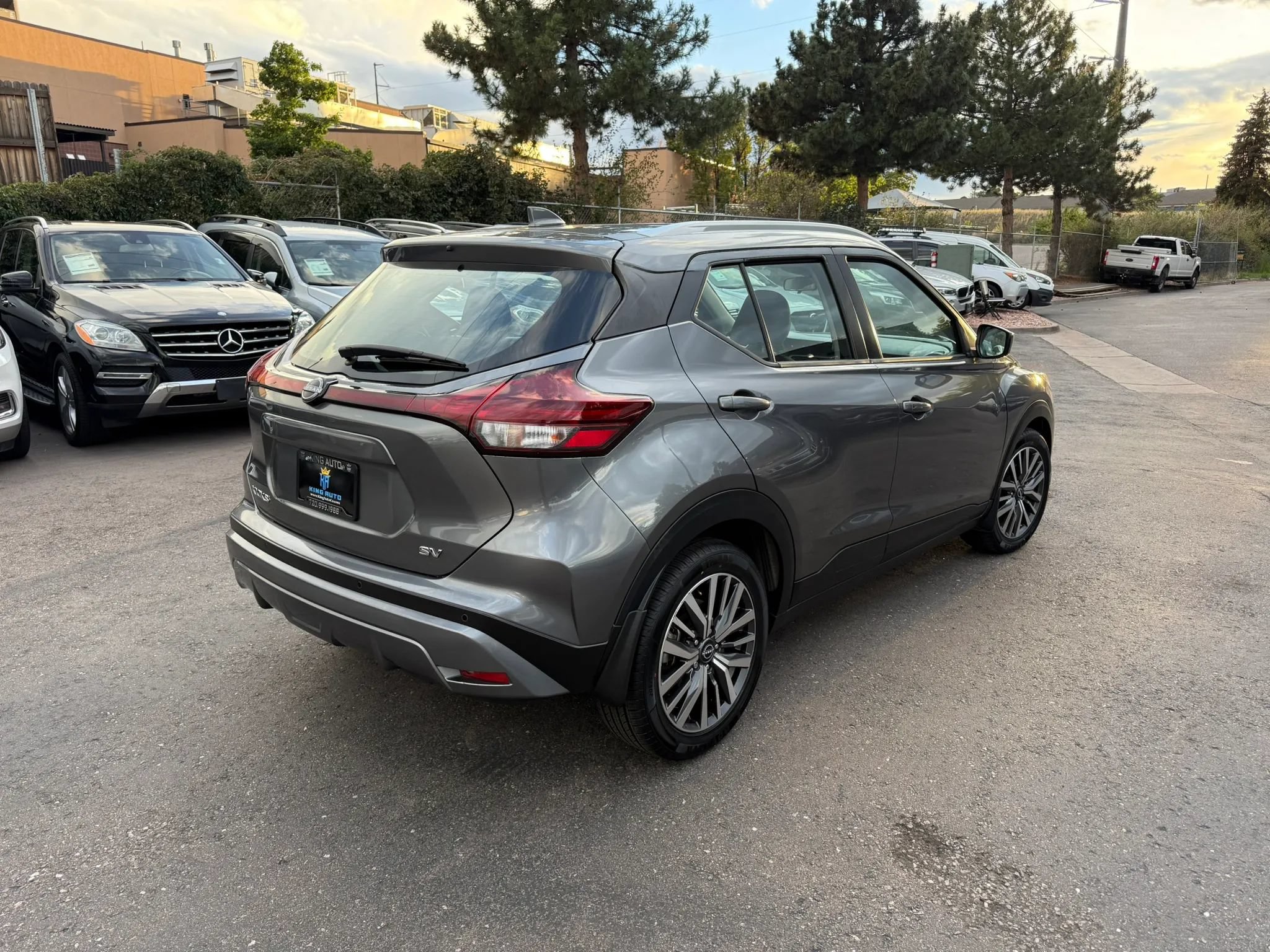 Used 2023 Nissan Kicks SV FWD image 9