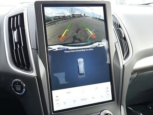 Used 2024 Ford Edge SEL w/ Convenience Package image 36