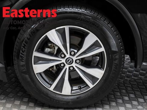 Used 2023 Nissan Murano SV image 30