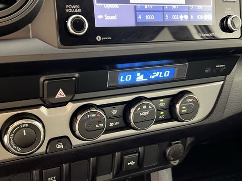 Used 2023 Toyota Tacoma SR AWD/4WD image 21