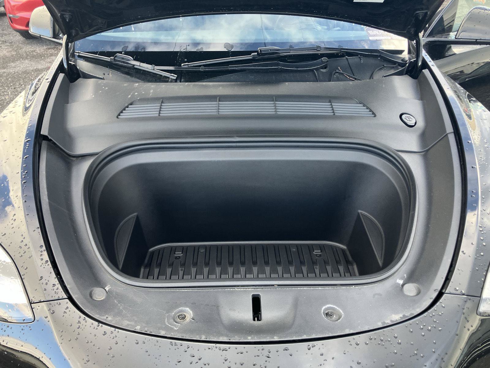 Used 2023 Tesla Model Y Long Range AWD/4WD image 26
