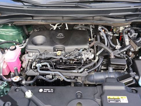 Used 2024 Toyota Sienna XLE image 13