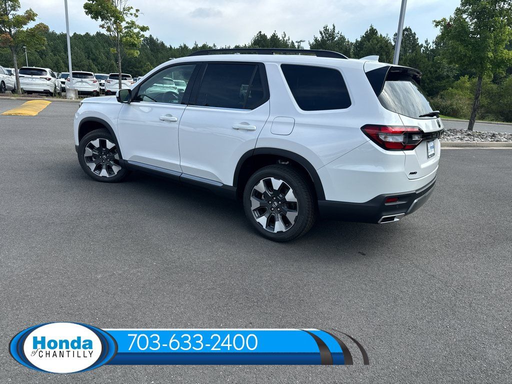 New 2026 Honda Pilot Touring image 5