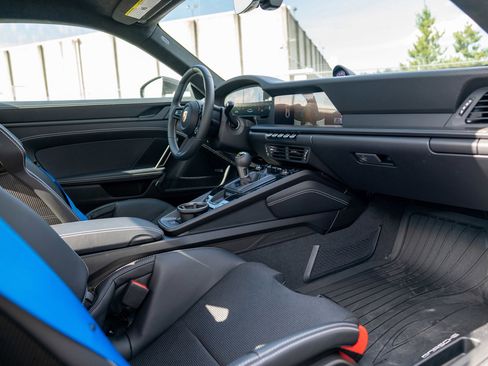 New 2026 Porsche 911 GT3 image 24