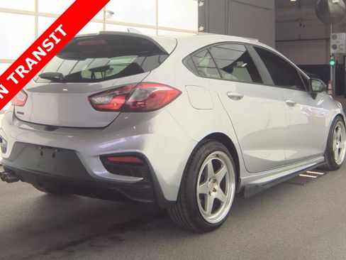 Used 2018 Chevrolet Cruze LT w/ Redline Edition FWD image 3