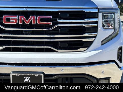 New 2026 GMC Sierra 1500 SLT AWD/4WD image 8