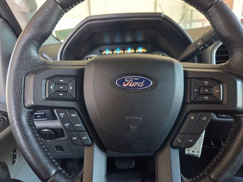 Used 2015 Ford F150 XLT w/ Equipment Group 302A Luxury AWD/4WD image 5