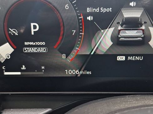 Certified 2025 Nissan Kicks SR FWD image 17