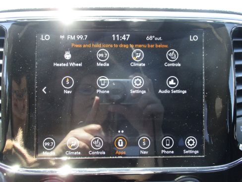 Used 2022 Jeep Grand Cherokee Laredo X image 24