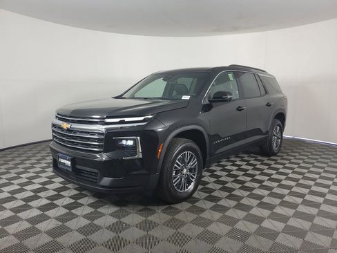 New 2026 Chevrolet Traverse LT w/ Driver Confidence Package image 8