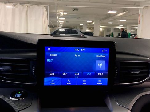 Used 2021 Ford Explorer XLT w/ Equipment Group 202A image 35