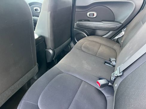 Used 2017 Kia Soul FWD image 5