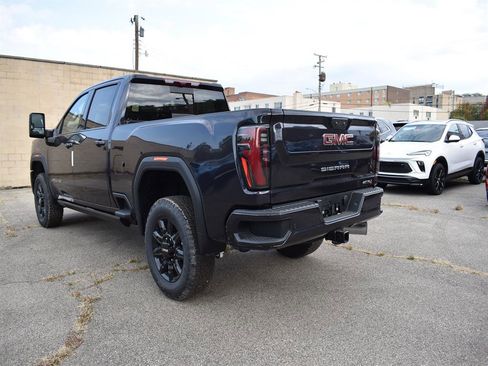 New 2026 GMC Sierra 2500 AT4 w/ AT4 Premium Plus Package image 11