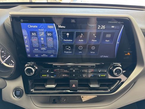 Used 2022 Toyota Highlander Platinum image 28