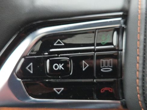 Used 2023 Jeep Grand Cherokee L Summit image 27