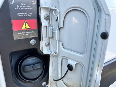 Used 2012 Mercedes-Benz Sprinter 2500 w/ Additional Battery Pkg image 44