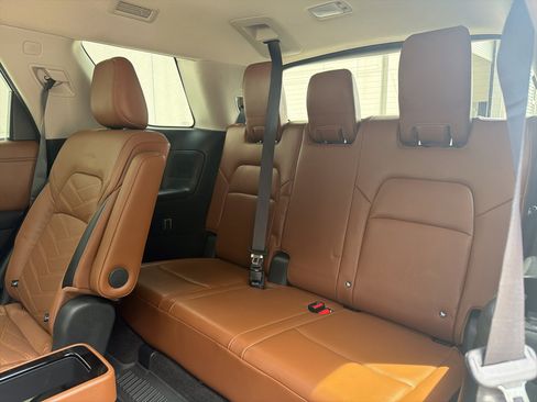 Used 2022 Nissan Pathfinder Platinum w/ Cargo Package FWD image 14