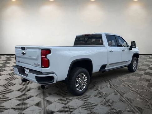 New 2026 Chevrolet Silverado 3500 High Country w/ High Country Premium Package AWD/4WD image 5