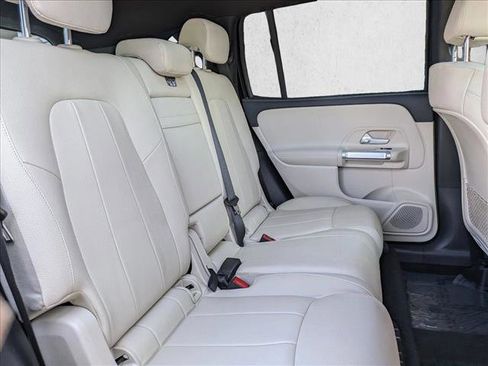 Certified 2022 Mercedes-Benz GLB 250 image 22