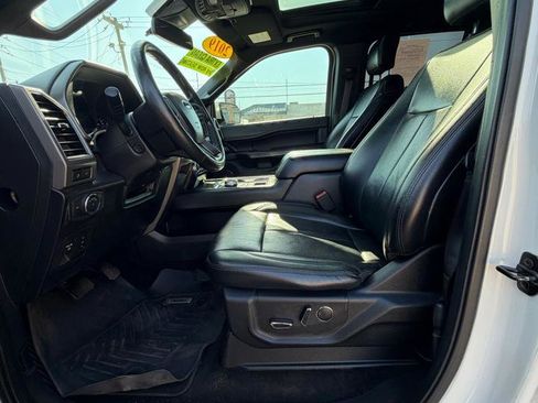Used 2019 Ford Expedition Max XLT w/ Equipment Group 202A RWD image 9