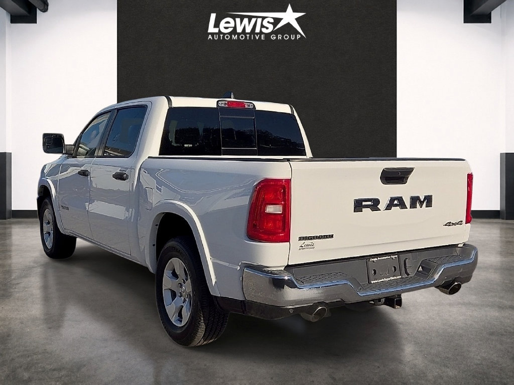 Used 2025 RAM 1500 Big Horn AWD/4WD image 3