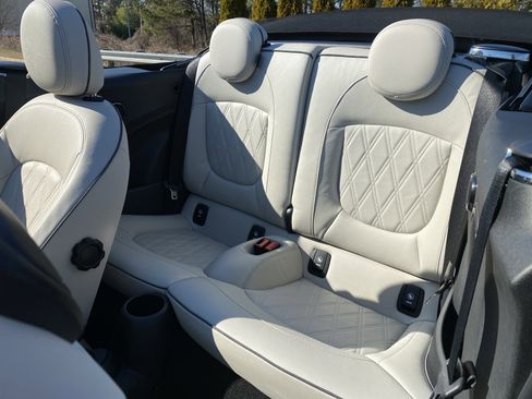 Used 2024 MINI Cooper S image 8