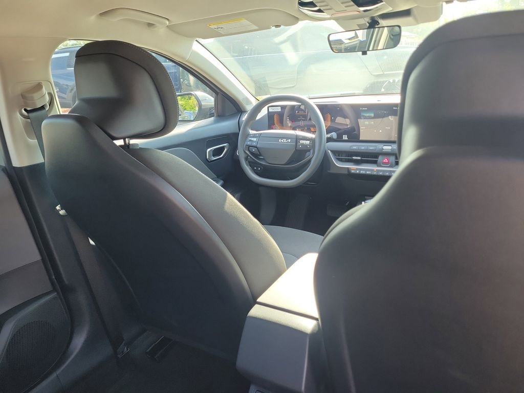 New 2026 Kia K4 FWD image 13
