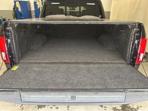 Used 2018 Ford F150 Platinum w/ Equipment Group 701A Luxury image 6