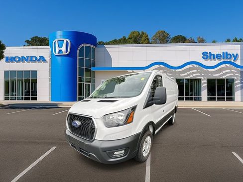 Used 2024 Ford Transit 250 Low Roof w/ Exterior Upgrade Package image 4