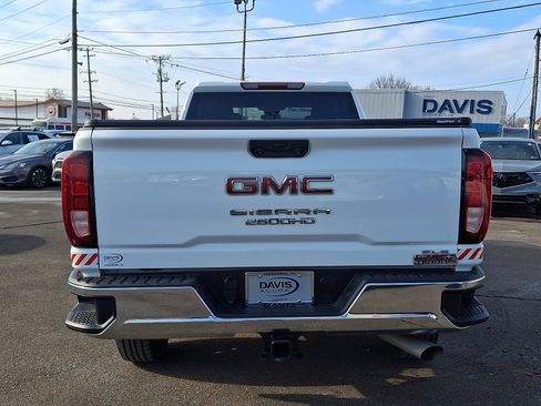 Used 2024 GMC Sierra 2500 Pro image 5