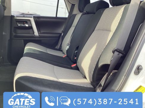 Used 2016 Toyota 4Runner SR5 image 17